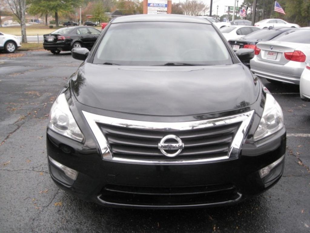 2014 Nissan Altima Base photo 2