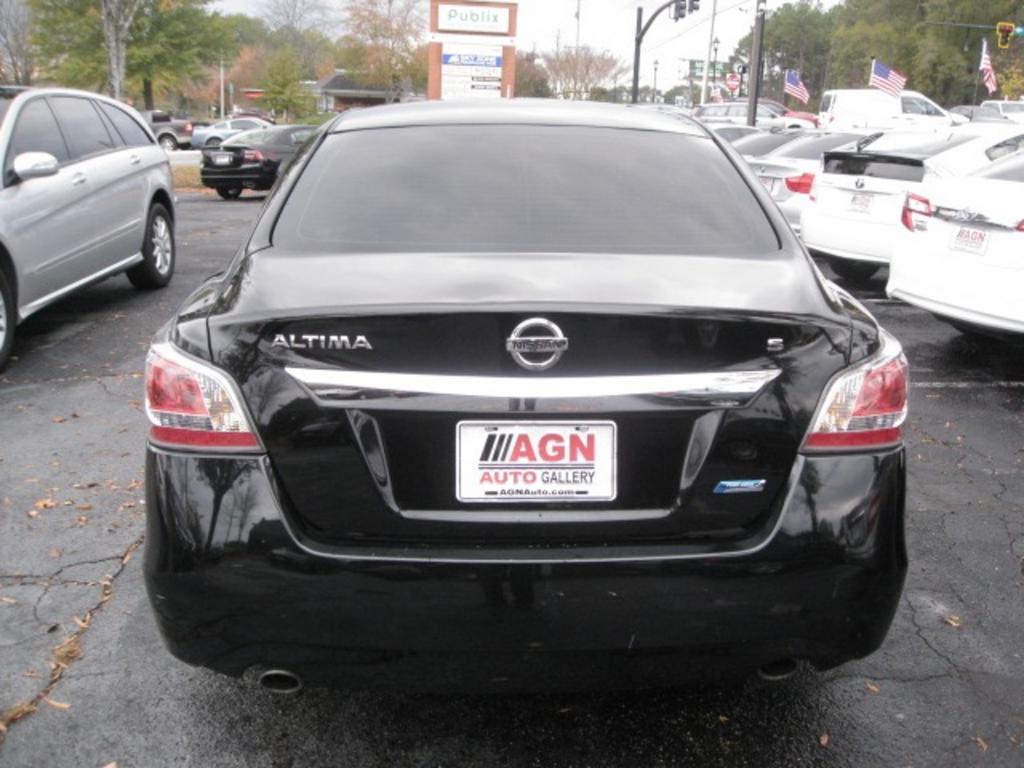 2014 Nissan Altima Base photo 4