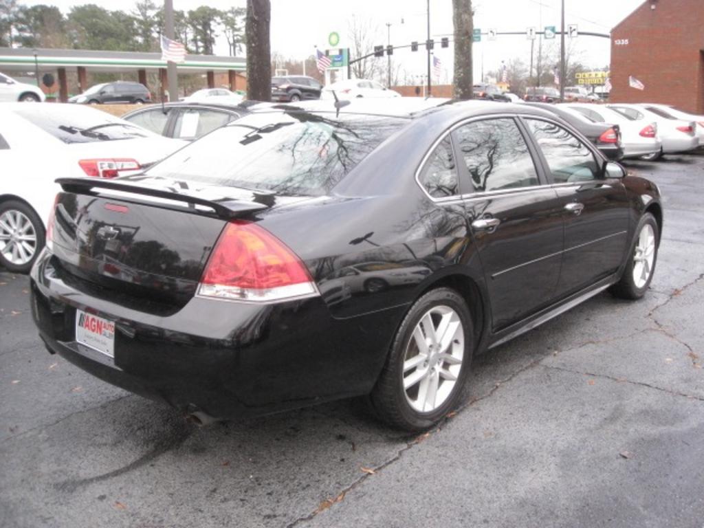 2012 Chevrolet Impala LTZ photo 3