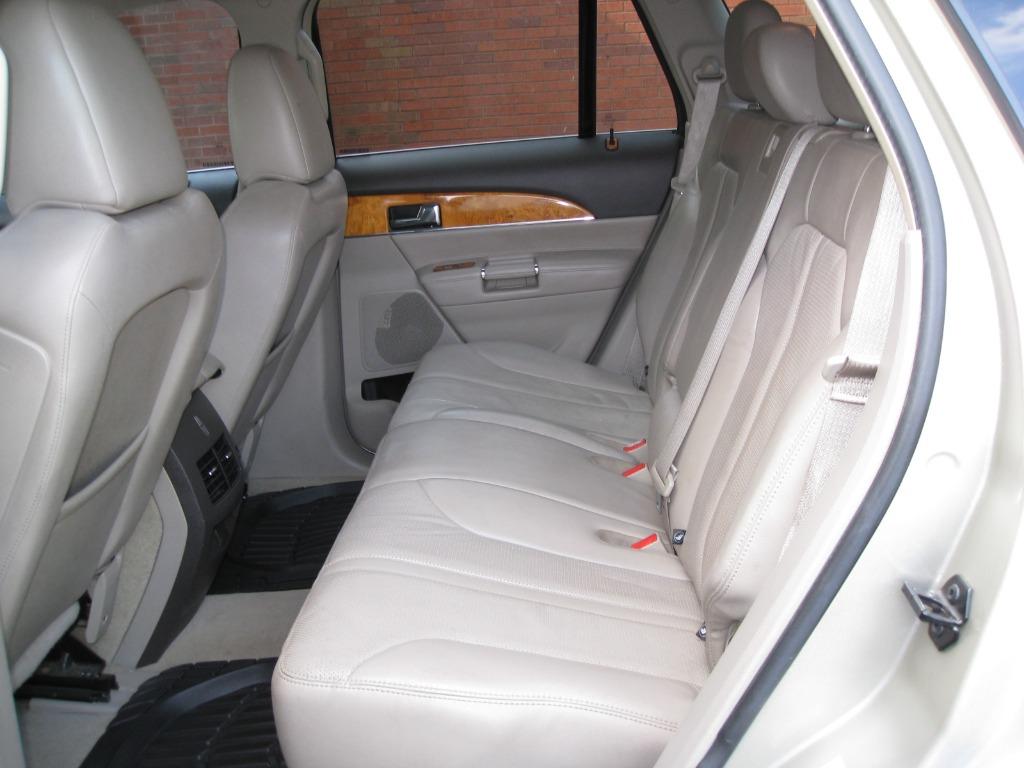 2011 Lincoln MKX Base photo 9