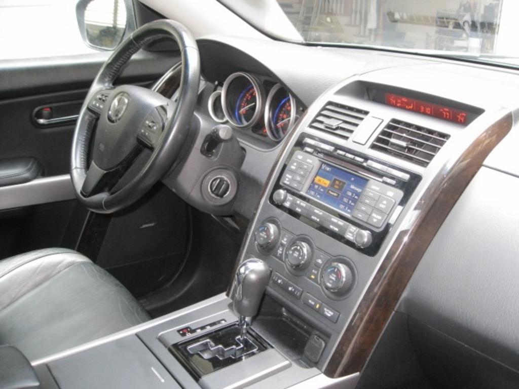 2010 Mazda CX-9 Grand Touring photo 6